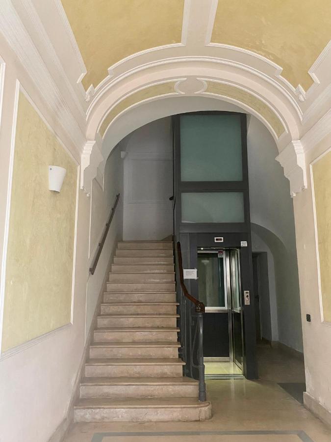 Casa Carulli49 Apartment Bari Luaran gambar