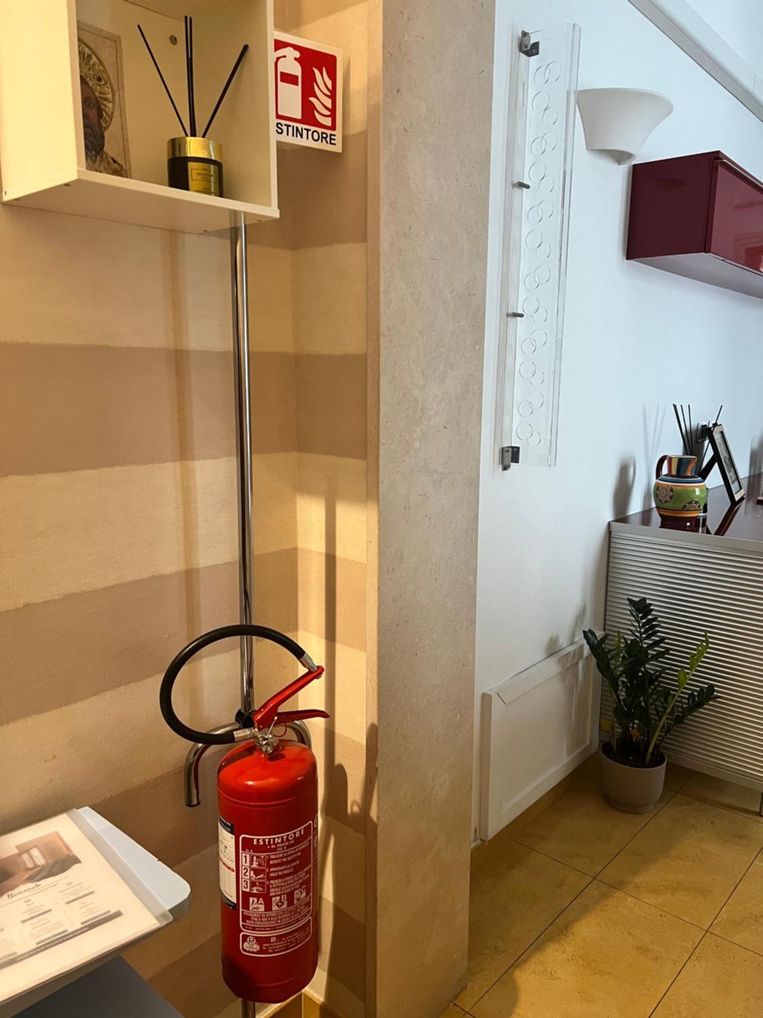 Casa Carulli49 Apartment Bari Luaran gambar